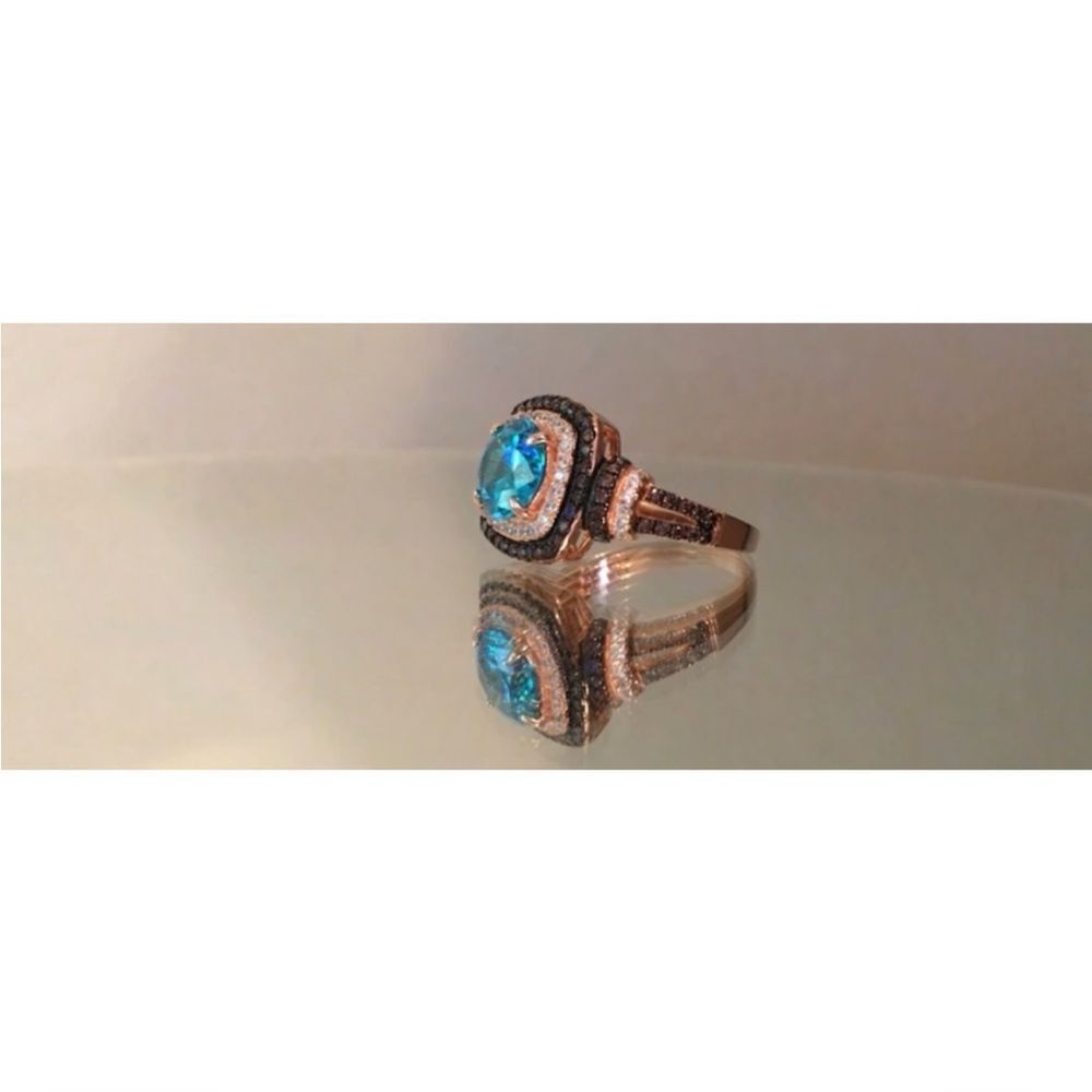 18k Radiant Blue Topaz and Champagne Diamonds Ring - Picture 5 of 7